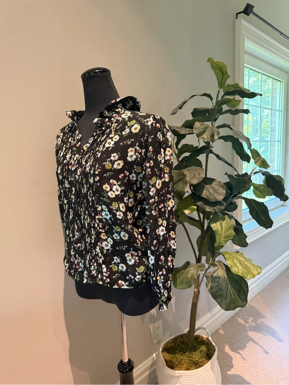 ZARA FLORAL BLOUSE